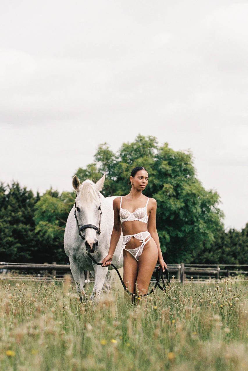 Sofia Underwire White - Image 19