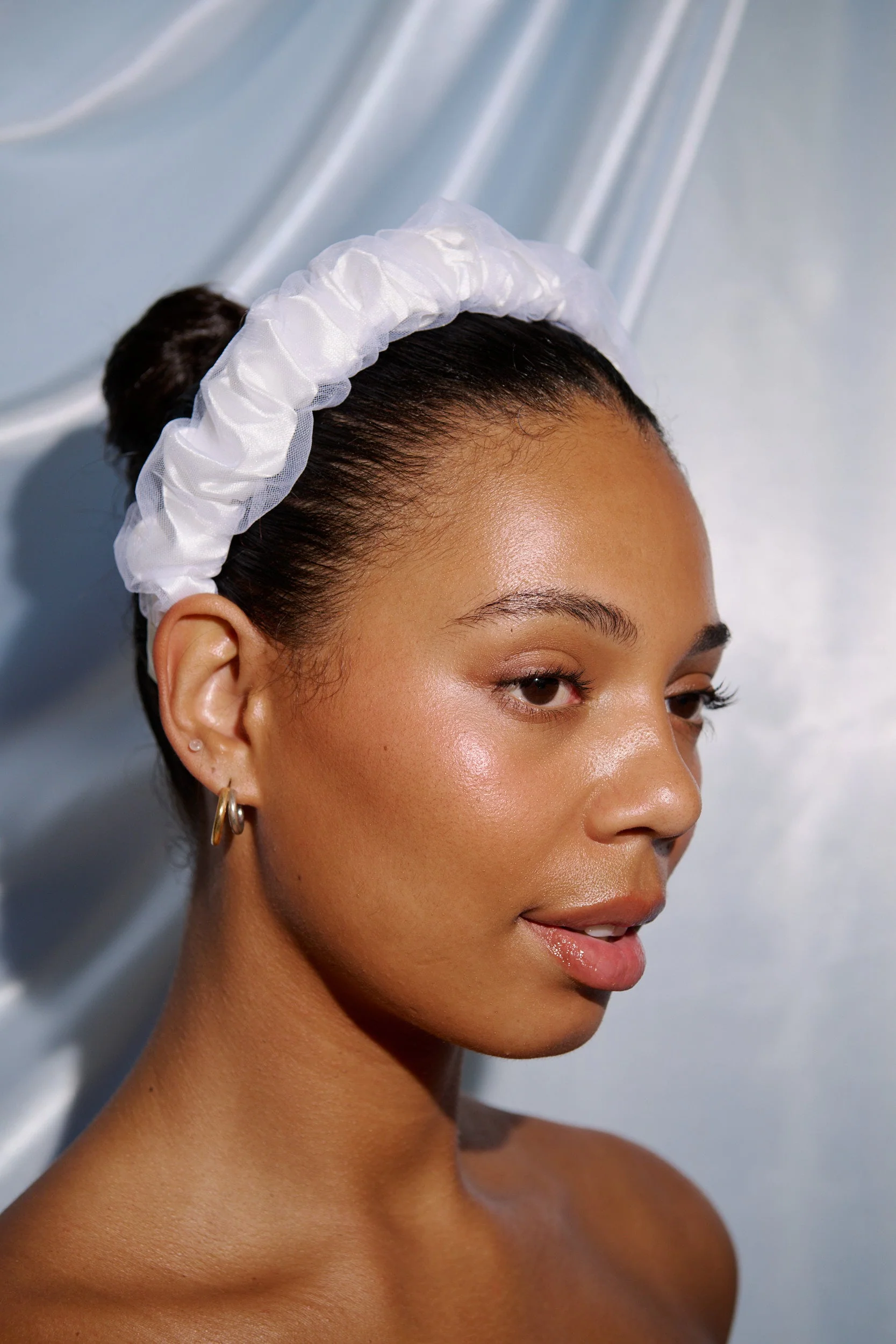 Sunny Ruched Headband - Image 3